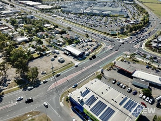 Showrooms / Bulky Goods commercial property leased at 170 Brisbane Road Arundel QLD 4214