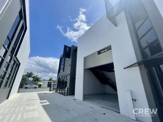 Factory, Warehouse & Industrial commercial property leased at 2/2 Case Street Southport QLD 4215