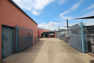 Factory, Warehouse & Industrial commercial property for lease at 2/23 Rendle Street Aitkenvale QLD 4814
