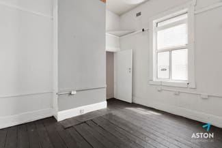 Shop & Retail commercial property leased at 111 Barkly Street St Kilda VIC 3182