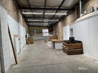Factory, Warehouse & Industrial commercial property leased at 4/13 Brougham Street Eltham VIC 3095