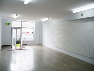 Showrooms / Bulky Goods commercial property leased at 30 Maddox Street Alexandria NSW 2015