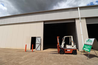 Factory, Warehouse & Industrial commercial property leased at Tenancy 3/15 Freighter Avenue Wilsonton QLD 4350