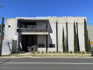 Showrooms / Bulky Goods commercial property leased at 400 Plummer Street Port Melbourne VIC 3207 Showrooms / Bulky Goods commercial property leased at 400 Plummer Street Port Melbourne VIC 3207