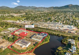Showrooms / Bulky Goods commercial property leased at Building 3/1-3 Woodman Court West End QLD 4810