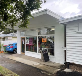 Offices commercial property leased at 2/115 Glebe Road Silkstone QLD 4304 Offices commercial property leased at 2/115 Glebe Road Silkstone QLD 4304