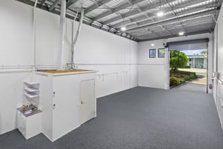 Showrooms / Bulky Goods commercial property leased at 8/10-12 India Street Capalaba QLD 4157 Showrooms / Bulky Goods commercial property leased at 8/10-12 India Street Capalaba QLD 4157