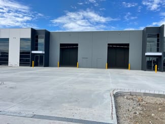 Factory, Warehouse & Industrial commercial property leased at 4 & 5/77 Bald Hill Road Pakenham VIC 3810