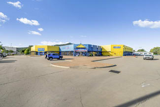Showrooms / Bulky Goods commercial property leased at Building 3/1-3 Woodman Court West End QLD 4810