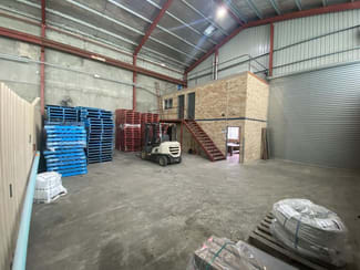 Factory, Warehouse & Industrial commercial property leased at Unit 1/8 Silva Avenue Queanbeyan NSW 2620