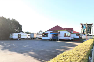 Shop & Retail commercial property leased at 127-129 Anzac Avenue Newtown QLD 4350