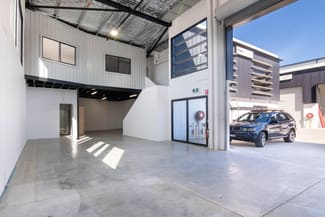 Factory, Warehouse & Industrial commercial property leased at 8/1 Hornet Place Burleigh Heads QLD 4220