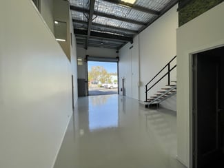 Factory, Warehouse & Industrial commercial property sold at 4/5 Expansion Street Molendinar QLD 4214