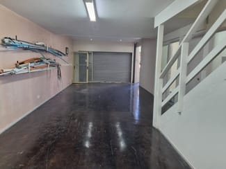 Factory, Warehouse & Industrial commercial property leased at Unit 3/1 Gibbens Road West Gosford NSW 2250