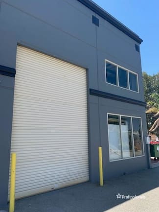 Showrooms / Bulky Goods commercial property leased at 1/39 Oxleigh Drive Malaga WA 6090