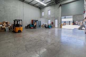 Factory, Warehouse & Industrial commercial property leased at Unit 3/5 Brumby Street Seven Hills NSW 2147