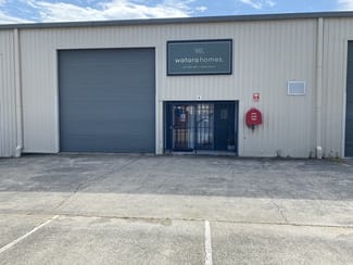 Factory, Warehouse & Industrial commercial property leased at 4/21 Central Court Hillcrest QLD 4118