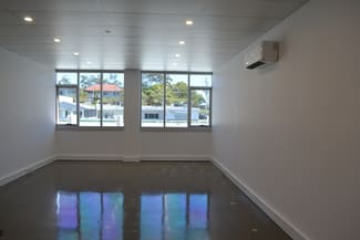 Shop & Retail commercial property leased at 2/3B 19-21 Park Avenue Burleigh Heads QLD 4220