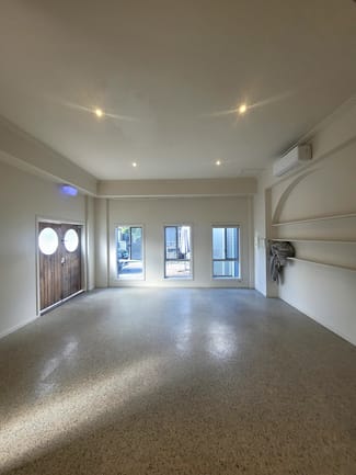 Shop & Retail commercial property leased at 7/37a Tallebudgera Creek Road Burleigh Heads QLD 4220 Shop & Retail commercial property leased at 7/37a Tallebudgera Creek Road Burleigh Heads QLD 4220