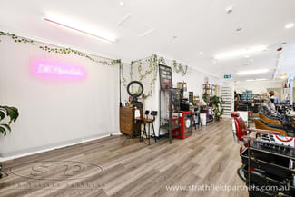Showrooms / Bulky Goods commercial property leased at Level 1/376 Pitt Street Sydney NSW 2000