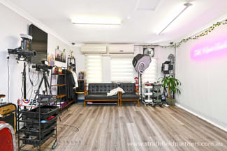 Showrooms / Bulky Goods commercial property leased at Level 1/376 Pitt Street Sydney NSW 2000