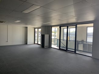 Shop & Retail commercial property leased at 4b/138 George Street Rockhampton City QLD 4700