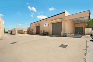 Factory, Warehouse & Industrial commercial property leased at Unit 4 & 5, 51 Johnston Street Southport QLD 4215