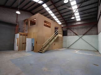 Factory, Warehouse & Industrial commercial property leased at 20 Jardine Street Fairy Meadow NSW 2519