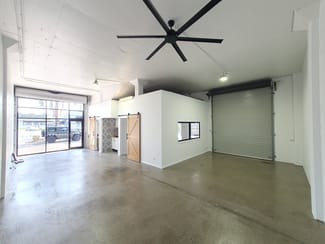 Factory, Warehouse & Industrial commercial property leased at Currumbin QLD 4223