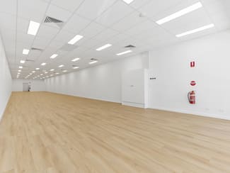 Shop & Retail commercial property leased at 111 Bay Terrace Wynnum QLD 4178