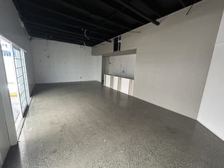 Shop & Retail commercial property leased at 4/107 West Burleigh Road Burleigh Waters QLD 4220 Shop & Retail commercial property leased at 4/107 West Burleigh Road Burleigh Waters QLD 4220