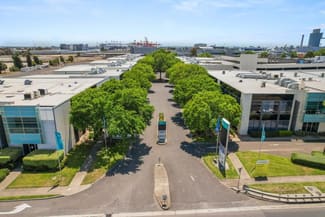 Showrooms / Bulky Goods commercial property leased at 11 Gateway Court Port Melbourne VIC 3207