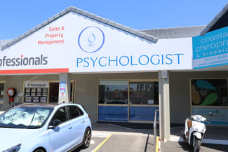 Shop & Retail commercial property leased at 6/109 West Burleigh Road Burleigh Heads QLD 4220