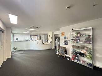 Shop & Retail commercial property leased at Ground/33-35 Warrigal Road Oakleigh VIC 3166 Shop & Retail commercial property leased at Ground/33-35 Warrigal Road Oakleigh VIC 3166