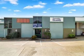 Factory, Warehouse & Industrial commercial property leased at Unit 7/493 South Street Harristown QLD 4350