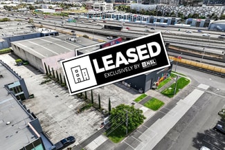 Showrooms / Bulky Goods commercial property leased at 43 Brady St South Melbourne VIC 3205