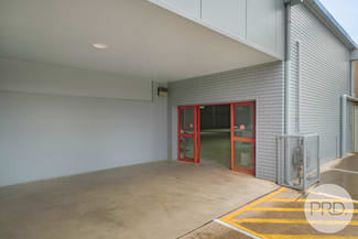 Shop & Retail commercial property for lease at 2/77 Trail Street Wagga Wagga NSW 2650 Shop & Retail commercial property for lease at 2/77 Trail Street Wagga Wagga NSW 2650