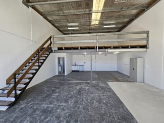 Factory, Warehouse & Industrial commercial property leased at Currumbin Waters QLD 4223