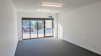 Factory, Warehouse & Industrial commercial property for lease at 2/14 Roseanna Street Clinton QLD 4680