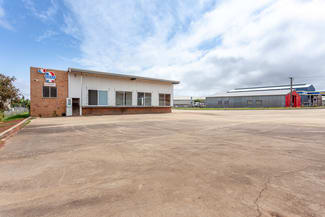 Factory, Warehouse & Industrial commercial property leased at 13-17 Spencer Street Harristown QLD 4350