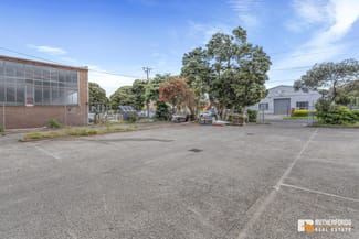 Factory, Warehouse & Industrial commercial property leased at 35 Temple Drive Thomastown VIC 3074