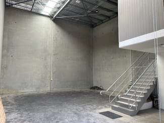 Factory, Warehouse & Industrial commercial property leased at 19/10-12 Sylvester Avenue Unanderra NSW 2526