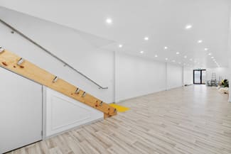 Shop & Retail commercial property leased at 98 Glenferrie Road Malvern VIC 3144