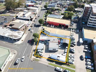 Showrooms / Bulky Goods commercial property leased at 70 Queen Street Campbelltown NSW 2560