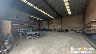 Showrooms / Bulky Goods commercial property for lease at Unit 18/314 Hoxton Park Road Prestons NSW 2170 Showrooms / Bulky Goods commercial property for lease at Unit 18/314 Hoxton Park Road Prestons NSW 2170