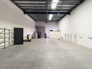 Factory, Warehouse & Industrial commercial property sold at 15/10 Burnside Road Ormeau QLD 4208