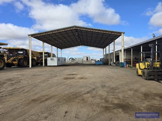 Factory, Warehouse & Industrial commercial property for lease at 5 Karri Street Blackwater QLD 4717