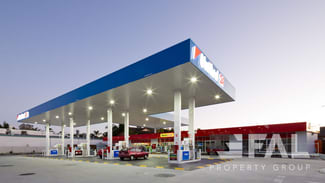 Offices commercial property for lease at Shop 3/16 Frank Street Labrador QLD 4215 Offices commercial property for lease at Shop 3/16 Frank Street Labrador QLD 4215