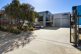 Factory, Warehouse & Industrial commercial property leased at 1/28-30 Silkwood Rise Carrum Downs VIC 3201