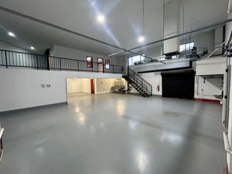 Factory, Warehouse & Industrial commercial property leased at 4/18 Hutchinson Street Burleigh Heads QLD 4220 Factory, Warehouse & Industrial commercial property leased at 4/18 Hutchinson Street Burleigh Heads QLD 4220